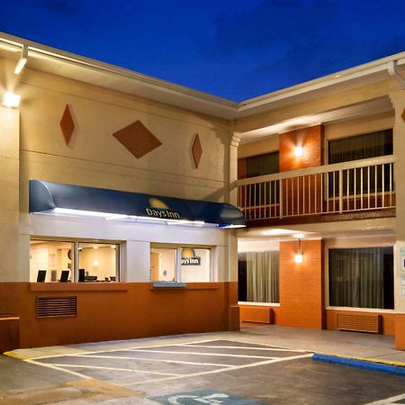 Days Inn By Wyndham Jacksonville Nc Exterior photo