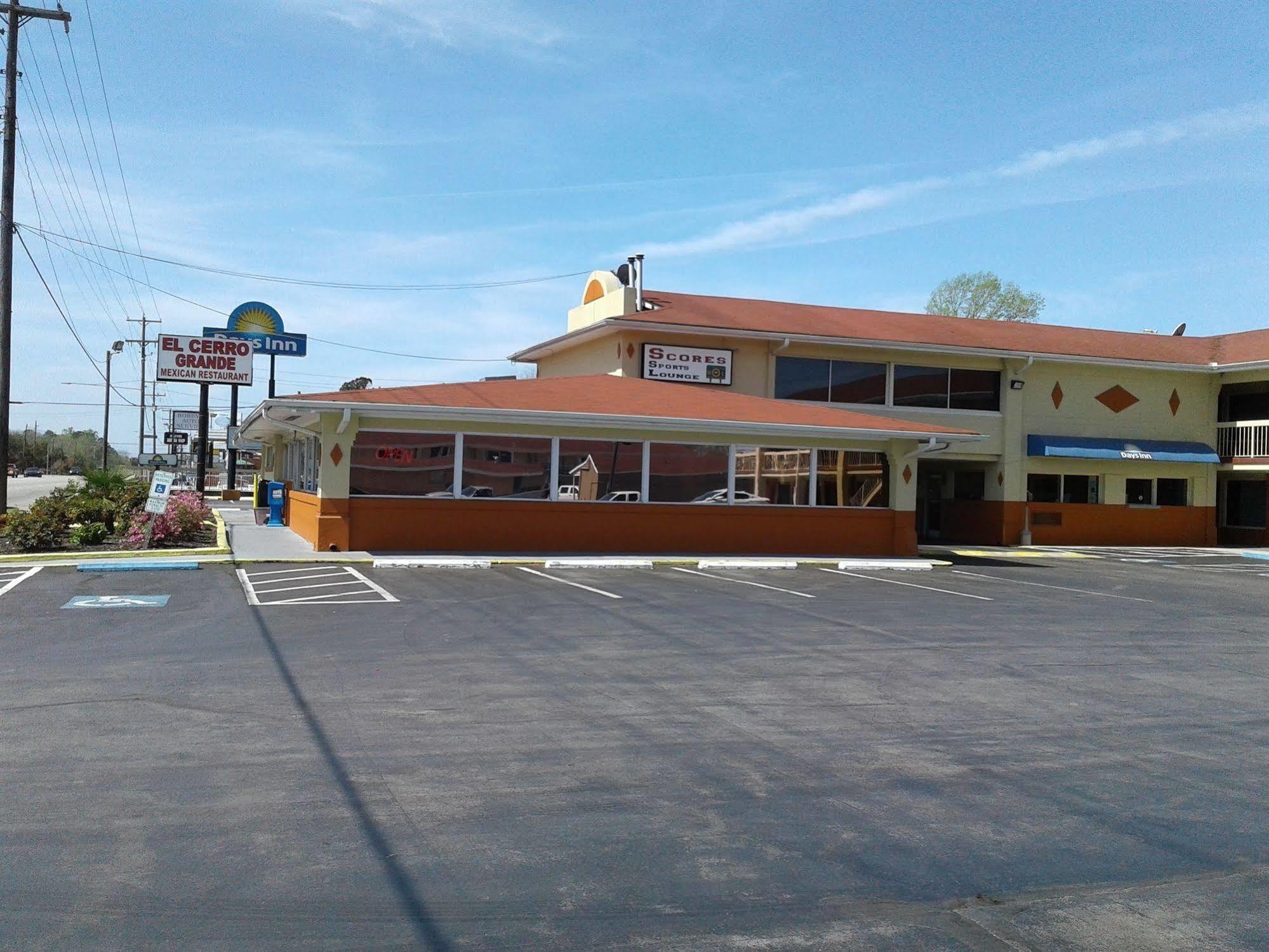 Days Inn By Wyndham Jacksonville Nc Exterior photo